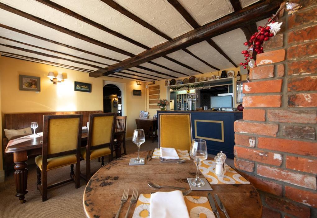 The Pheasant Public House & Hotel Gestingthorpe Kültér fotó